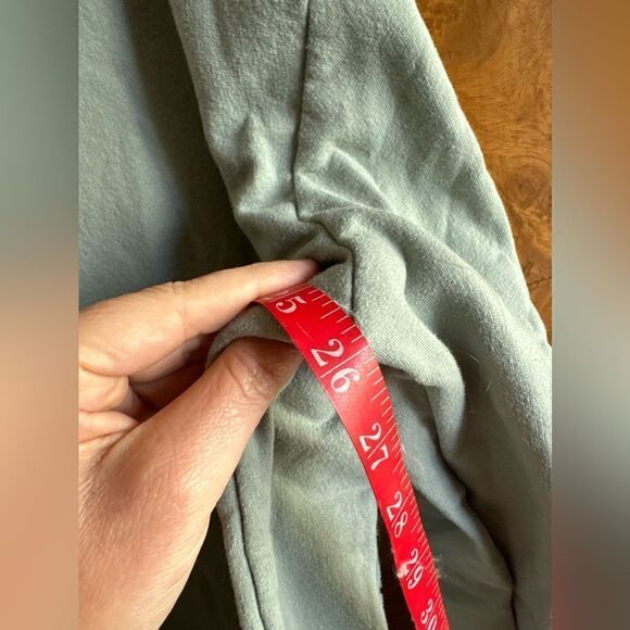 Grow your own way sweatshirt 🦋🌿 - Picture 2 of 8